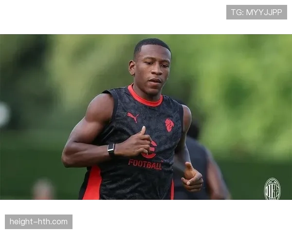 莱奥状态回暖助球队赢下关键战，表现引热议