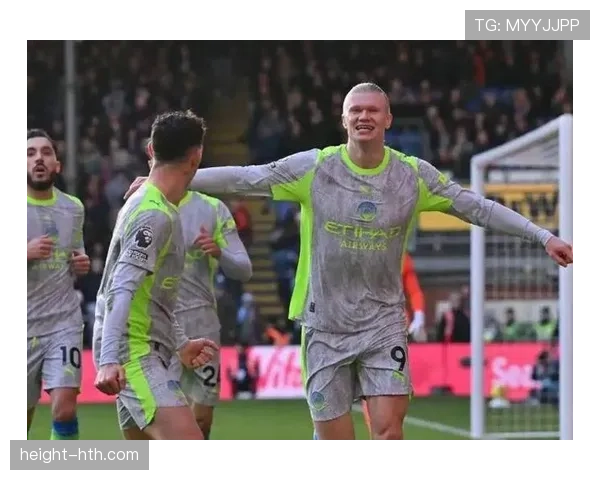 福登独特跑动激活曼城进攻，状态回暖表现抢眼