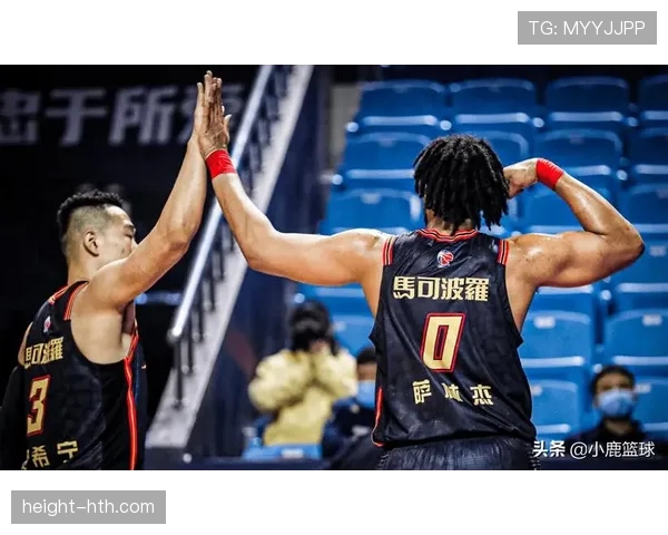 比尔·沃顿低位单打效率显著高于同期内线，助力球队篮下得分提升